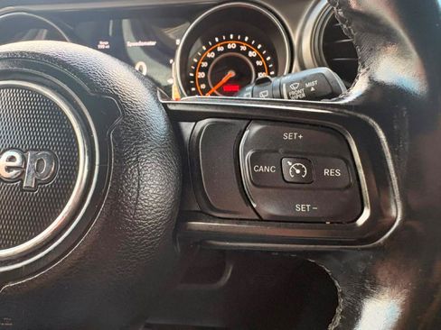 Used 2021 Jeep Wrangler Unlimited Sport AWD/4WD image 26
