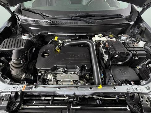 Certified 2024 Chevrolet Equinox LT FWD image 34