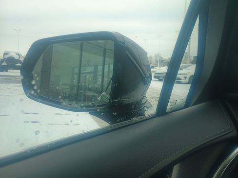 Used 2021 Cadillac XT5 Premium Luxury image 18