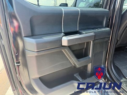 Used 2019 Ford F150 XLT w/ Equipment Group 302A Luxury AWD/4WD image 15