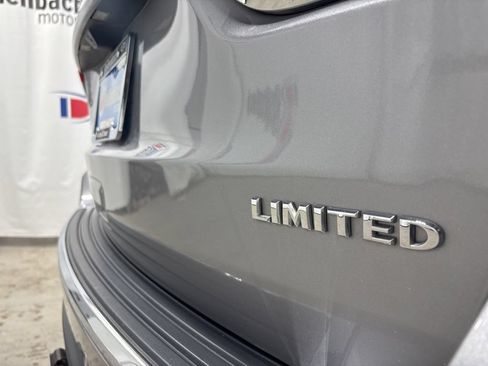 Used 2018 Jeep Grand Cherokee Limited w/ Trailer Tow Group IV AWD/4WD image 20