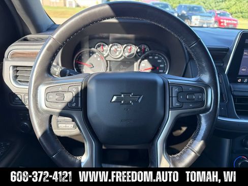 Used 2021 Chevrolet Suburban Z71 w/ Z71 Signature Package AWD/4WD image 14