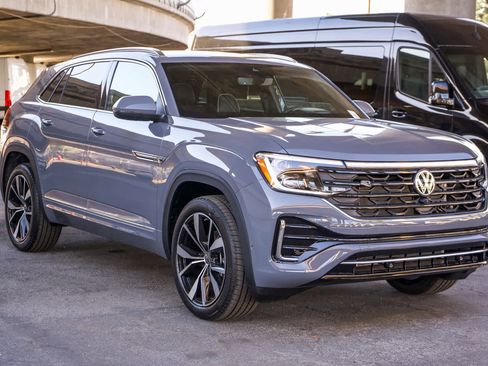 New 2026 Volkswagen Atlas Cross Sport SEL Premium R-Line AWD/4WD image 3