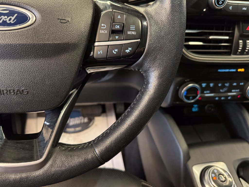 Used 2021 Ford Escape SEL AWD/4WD image 12