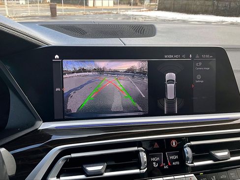 Used 2021 BMW X7 xDrive40i w/ Cold Weather Package image 14