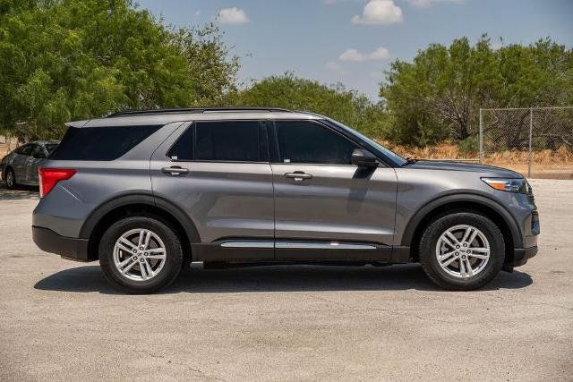 Used 2023 Ford Explorer XLT RWD image 9