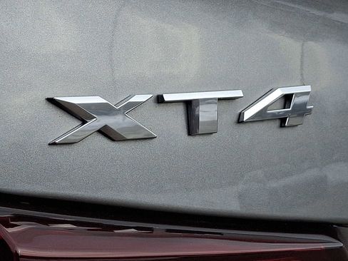 Certified 2023 Cadillac XT4 Luxury w/ Cold Weather Package image 38