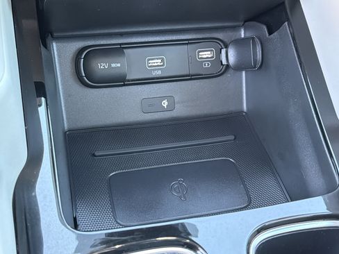 Used 2022 Kia Telluride S FWD image 28