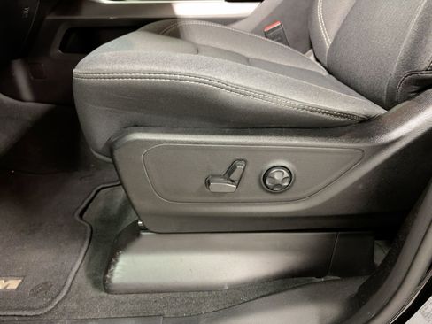 Used 2021 RAM 1500 Big Horn image 13