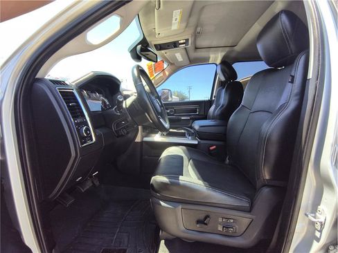 Used 2013 RAM 2500 Laramie w/ Convenience Group AWD/4WD image 9