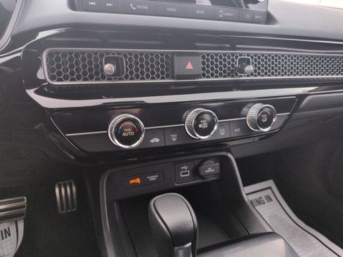 Used 2023 Honda Civic Sport image 18