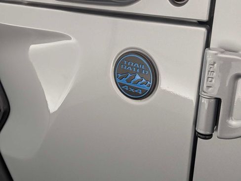 Used 2023 Jeep Wrangler Unlimited image 12