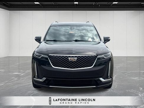 Used 2021 Cadillac XT6 Luxury w/ LPO, Floor Liner Package FWD image 8