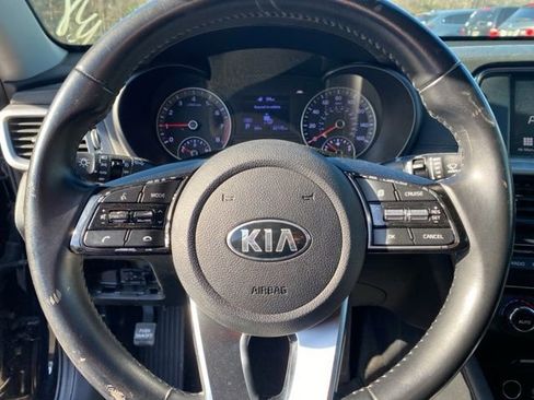 Used 2019 Kia Optima S w/ S Panoramic Sunroof Package image 12
