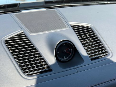 Certified 2023 Porsche Cayenne Platinum Edition AWD/4WD image 17