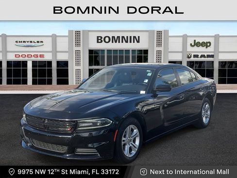Used 2019 Dodge Charger SXT w/ Leather Interior Group image 1