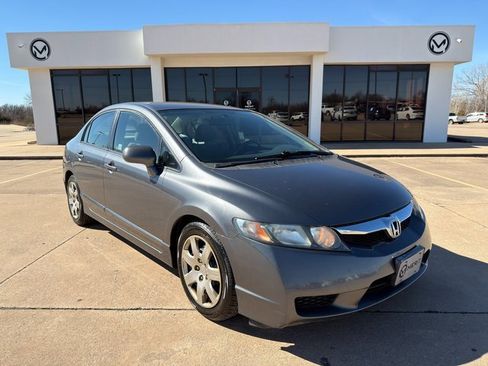 Used 2011 Honda Civic LX image 2