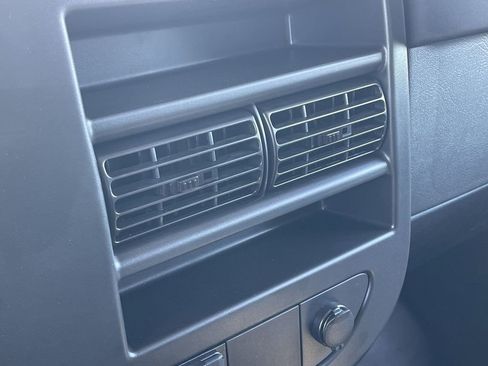 New 2025 GMC Savana 3500 LS image 21