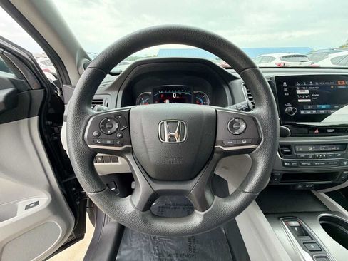 Used 2021 Honda Pilot EX image 19