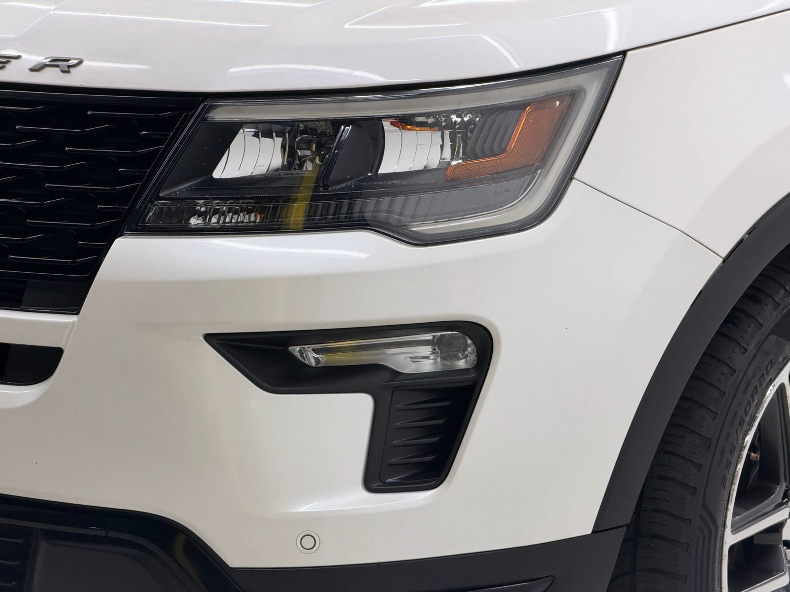 Used 2018 Ford Explorer Sport w/ Equipment Group 401A AWD/4WD image 4