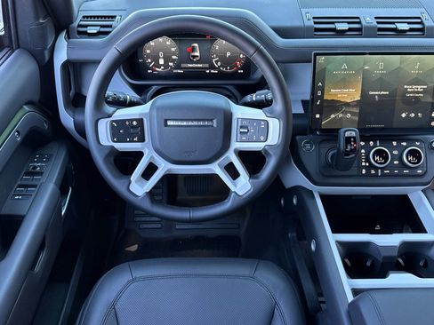 New 2026 Land Rover Defender 130 X-Dynamic SE image 26