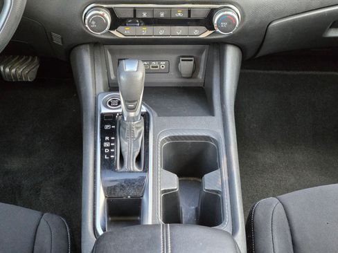 Used 2024 Nissan Sentra SV FWD image 19