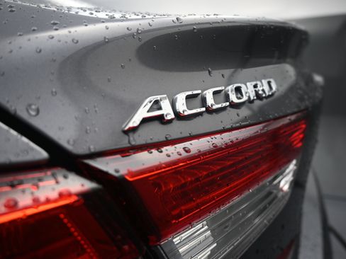 Used 2019 Honda Accord EX-L image 33