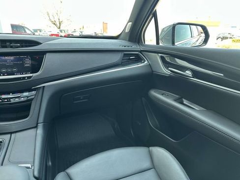 Certified 2025 Cadillac XT5 Premium Luxury w/ Technology Package image 31
