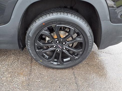 Certified 2022 GMC Terrain SLE w/ Driver Convenience Package image 40