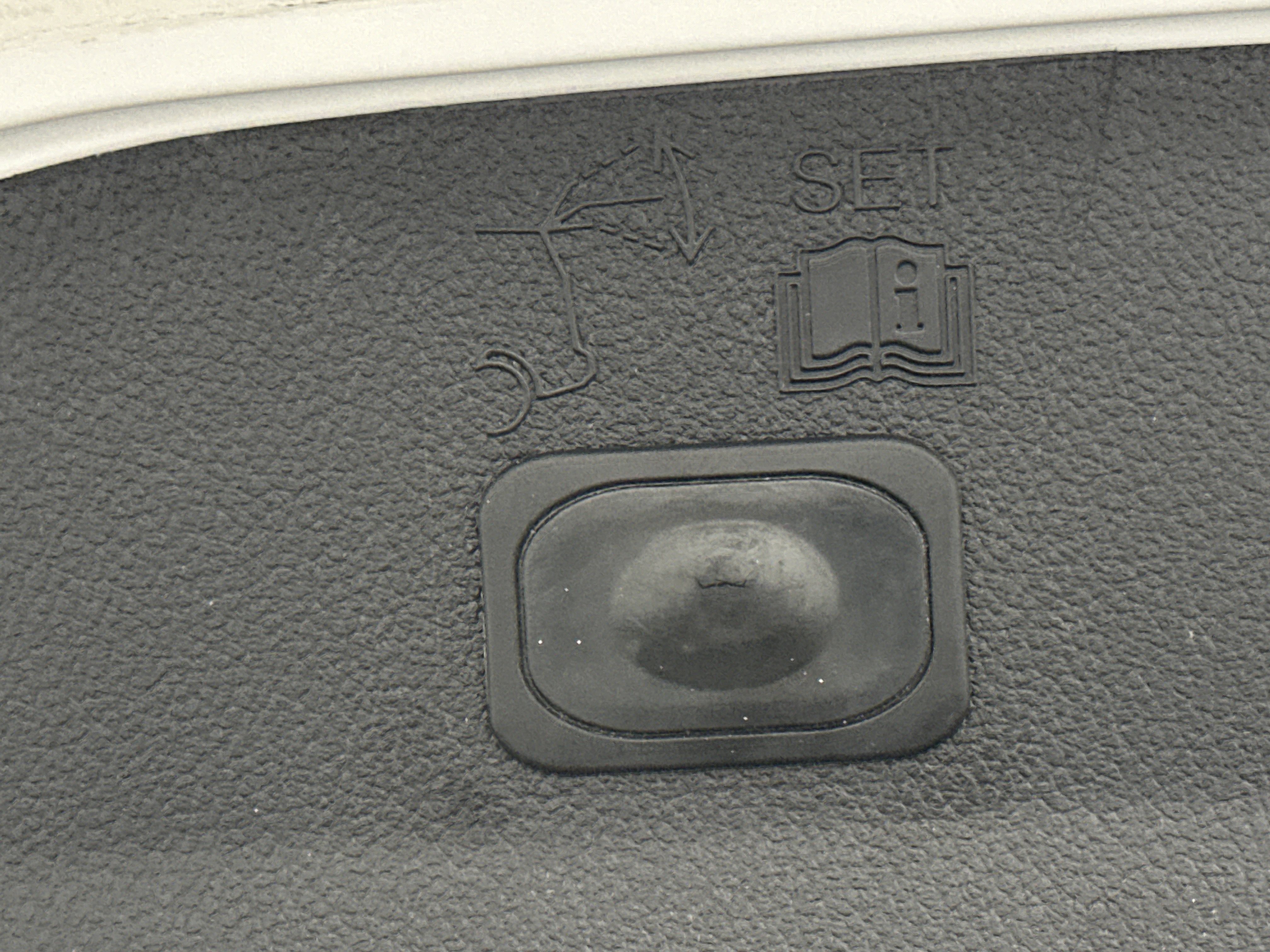 Used 2013 Ford Escape Titanium FWD image 14