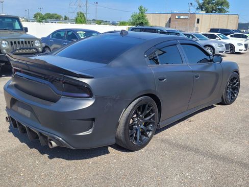 Used 2017 Dodge Charger SRT w/ Harman/Kardon Audio Group image 11