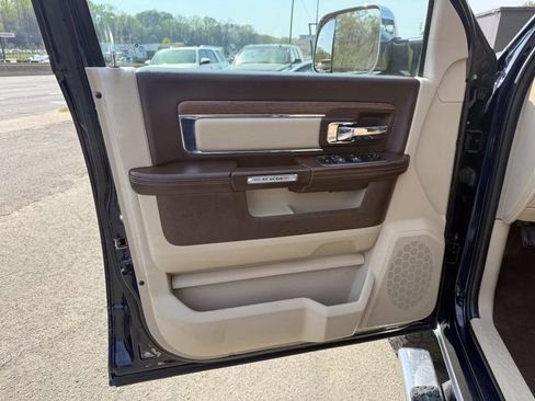 Used 2018 RAM 2500 Laramie w/ Snow Chief Group AWD/4WD image 10