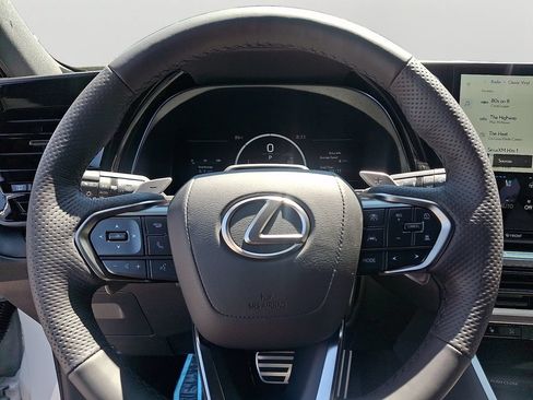 New 2026 Lexus TX 500h AWD image 10