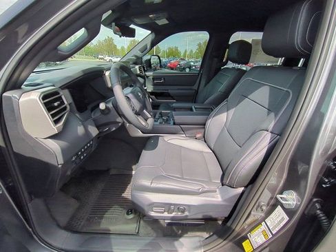 New 2026 Toyota Tundra Limited AWD/4WD image 9