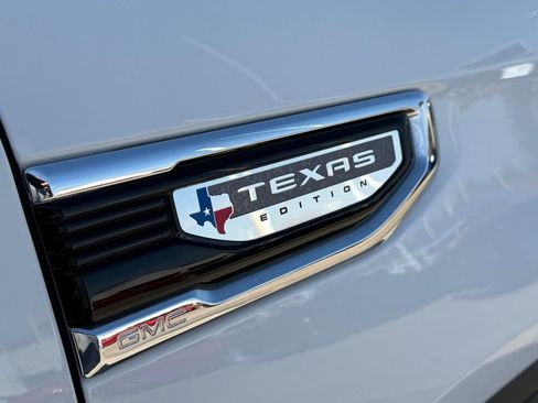 Used 2024 GMC Sierra 1500 SLT image 11