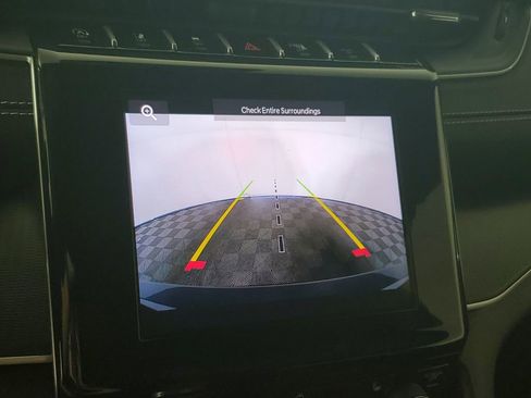 Used 2025 Jeep Grand Cherokee L Altitude image 19