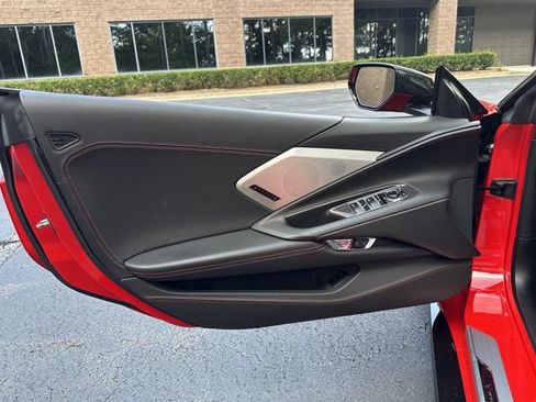 Used 2021 Chevrolet Corvette Stingray Premium Conv w/ Z51 Performance Package RWD image 20