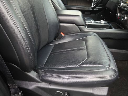 Used 2019 Ford Expedition Max Limited image 26