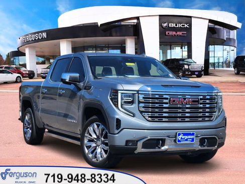 Used 2023 GMC Sierra 1500 Denali w/ Denali Reserve Package AWD/4WD image 1