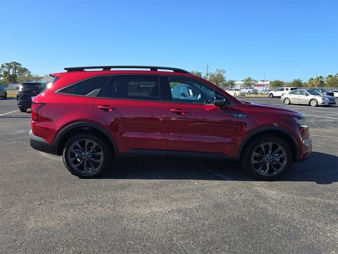 Used 2023 Kia Sorento SX Prestige image 3