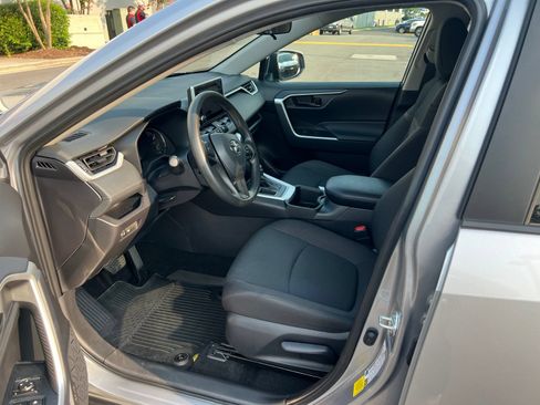 Used 2025 Toyota RAV4 LE FWD image 19