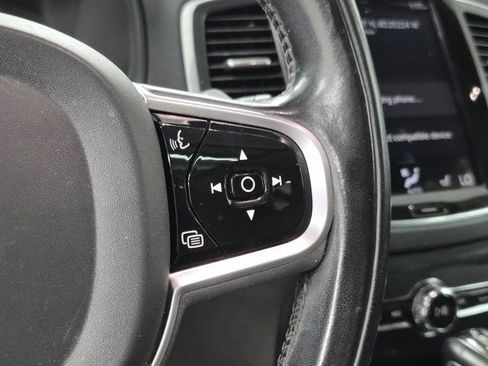Used 2022 Volvo XC90 T5 Momentum w/ Climate Package image 28