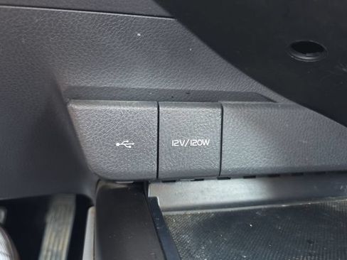 Used 2021 Toyota Camry SE FWD image 24