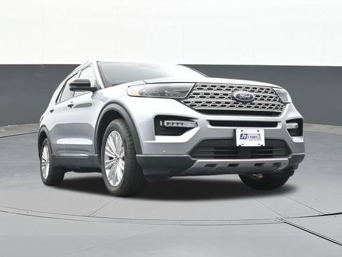 Used 2022 Ford Explorer Limited w/ Equipment Group 301A AWD/4WD image 56