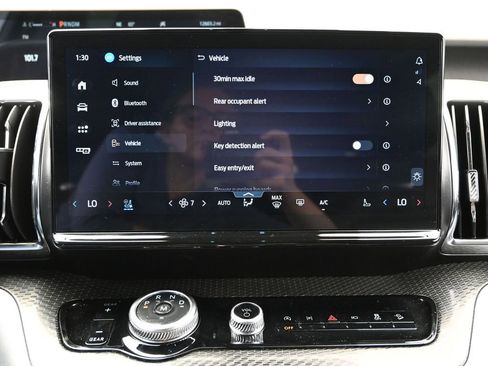 Used 2025 Ford Expedition Max Platinum w/ Stealth Appearance Package image 31