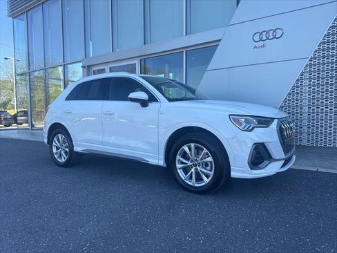 Used 2025 Audi Q3 2.0T Premium w/ Convenience Package AWD/4WD image 1