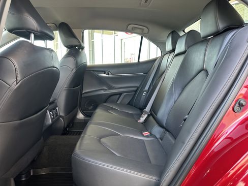 Certified 2020 Toyota Camry XLE w/ Navigation Package image 19