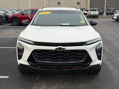 Used 2025 Chevrolet Trax ACTIV w/ Sunroof Package image 10