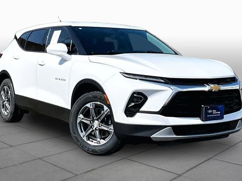 Used 2023 Chevrolet Blazer LT w/ Driver Confidence Package FWD image 3