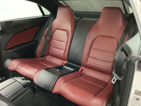Used 2013 Mercedes-Benz E 550 Coupe image 22